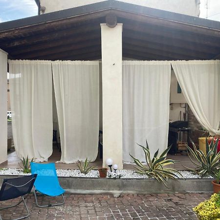 Casapiedicastello Apartment Кастелнуово дел Гарда Екстериор снимка